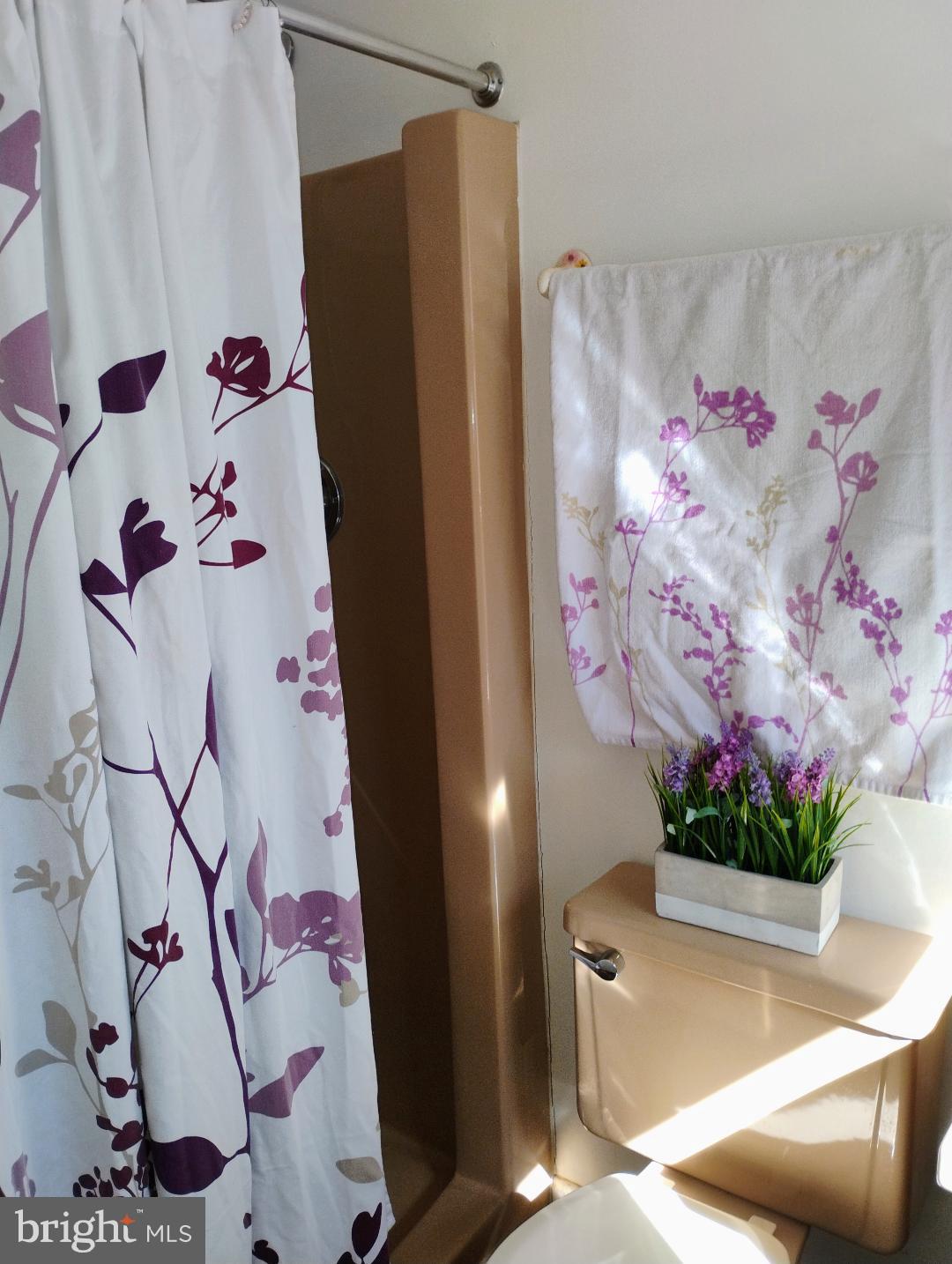 EAGLE HILL - Residential