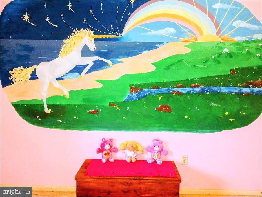 EAGLE HILL - Residential