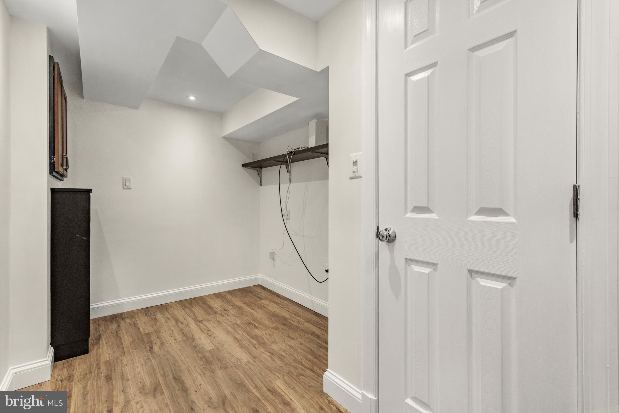 WOODSIDE HILLS - Residential