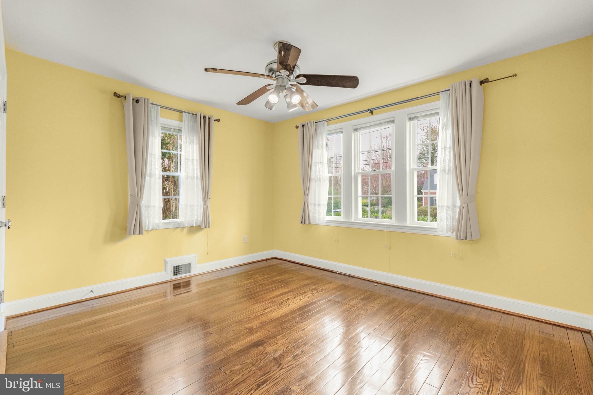 WOODSIDE HILLS - Residential