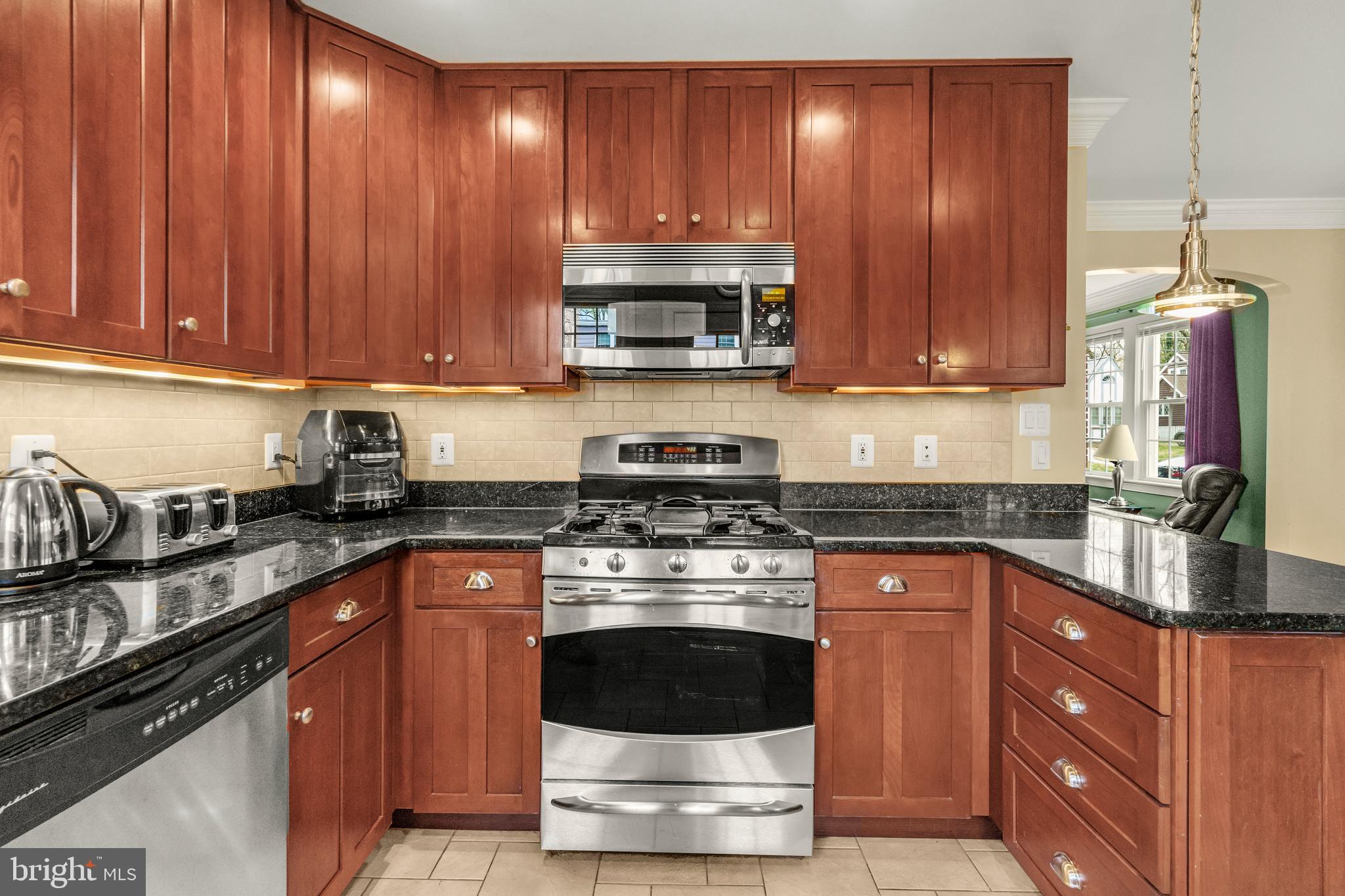 WOODSIDE HILLS - Residential