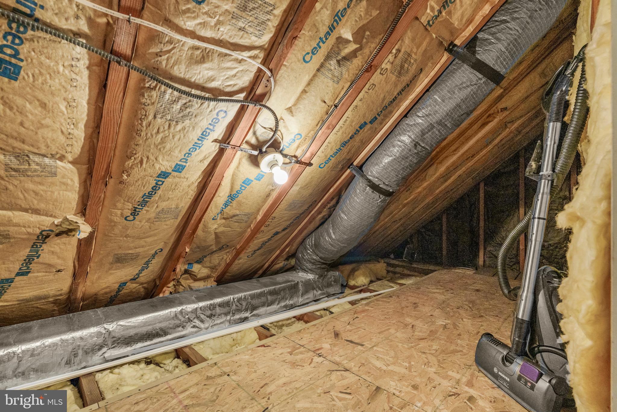 WOODSIDE HILLS - Residential