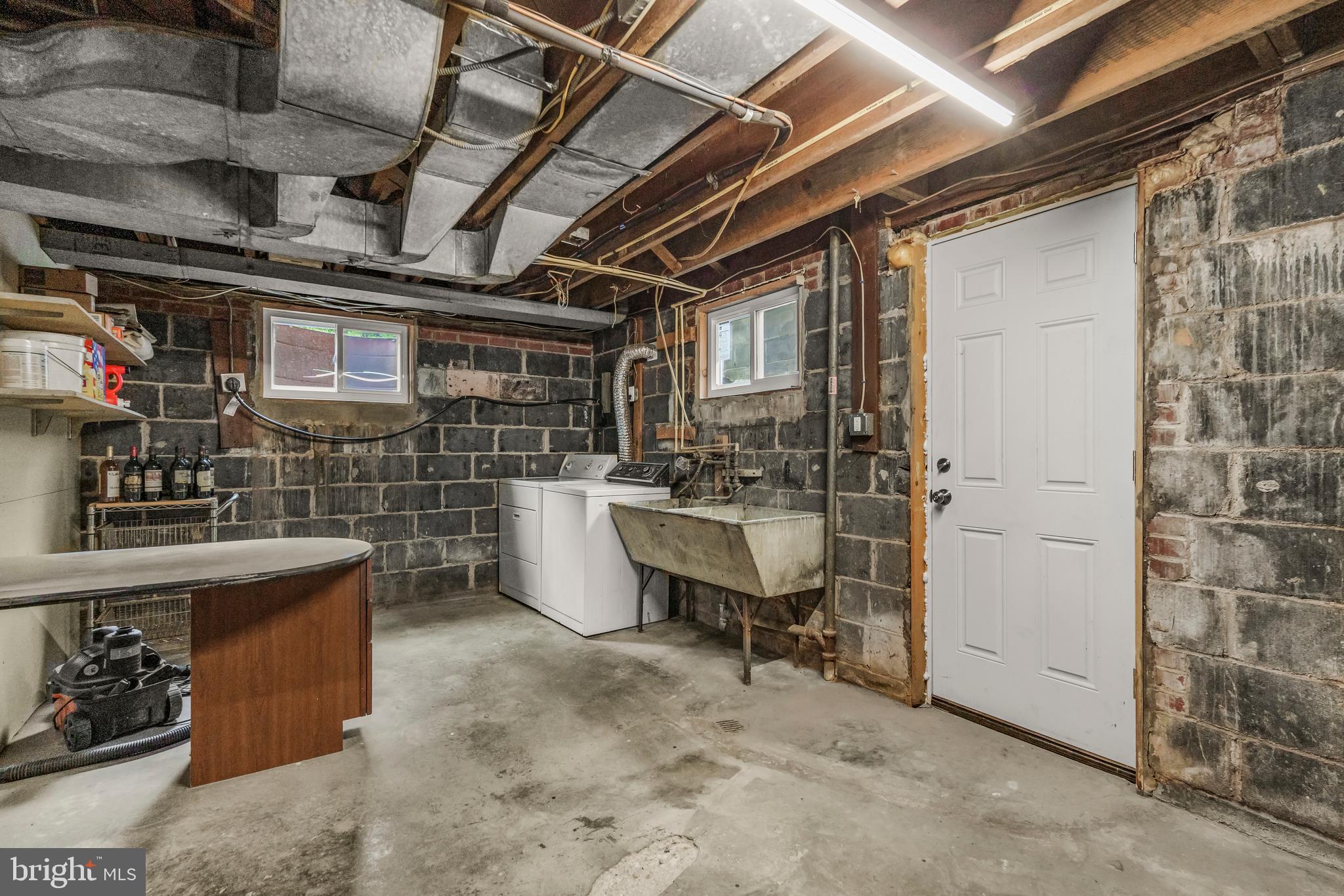 WOODSIDE HILLS - Residential