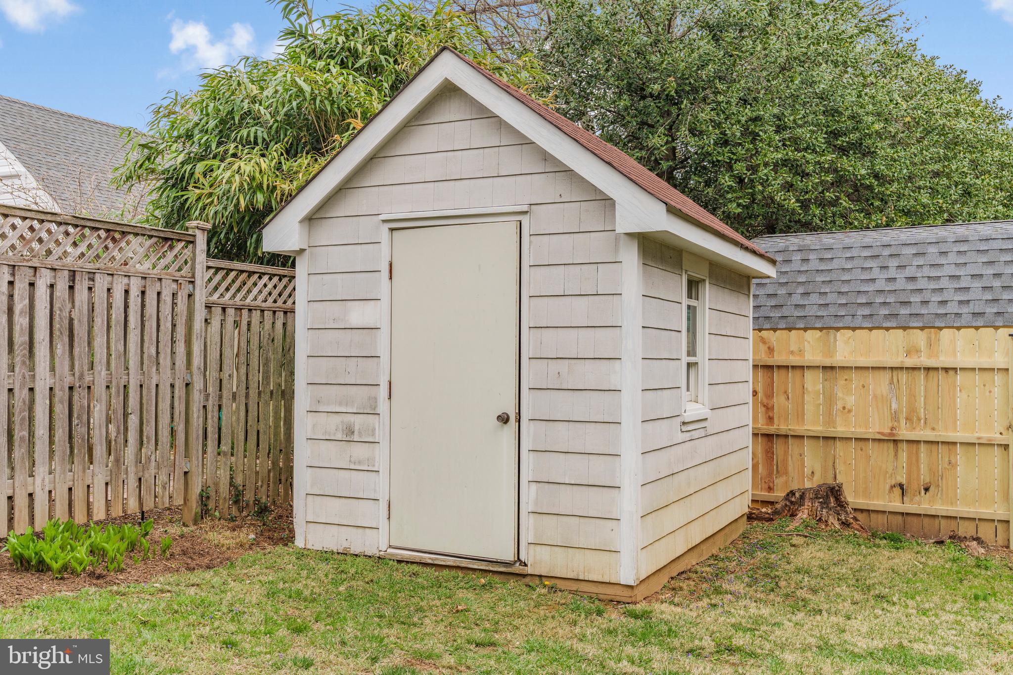 WOODSIDE HILLS - Residential