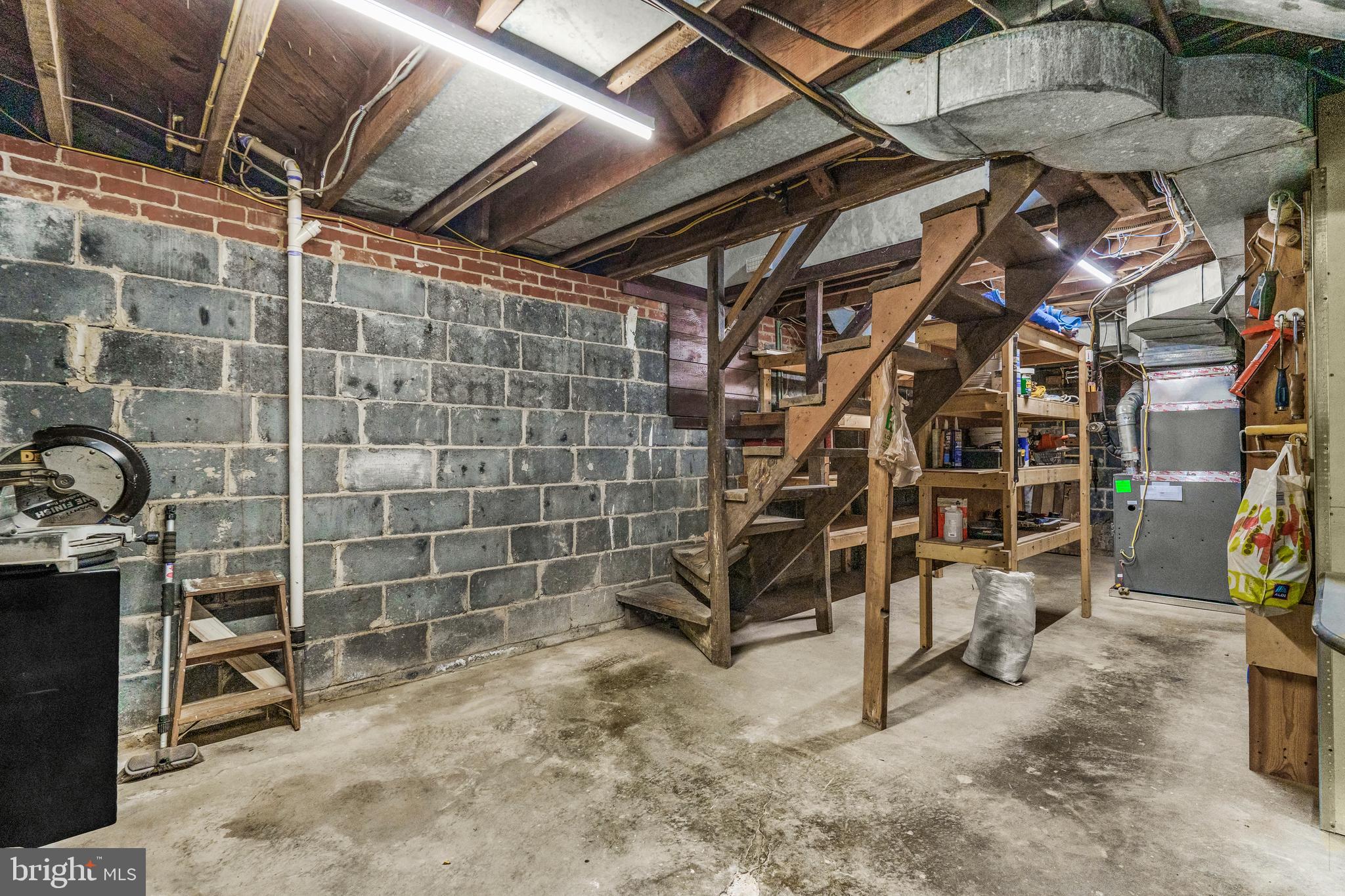 WOODSIDE HILLS - Residential