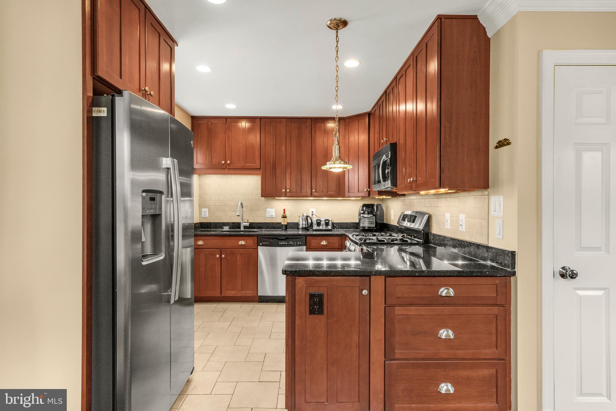 WOODSIDE HILLS - Residential