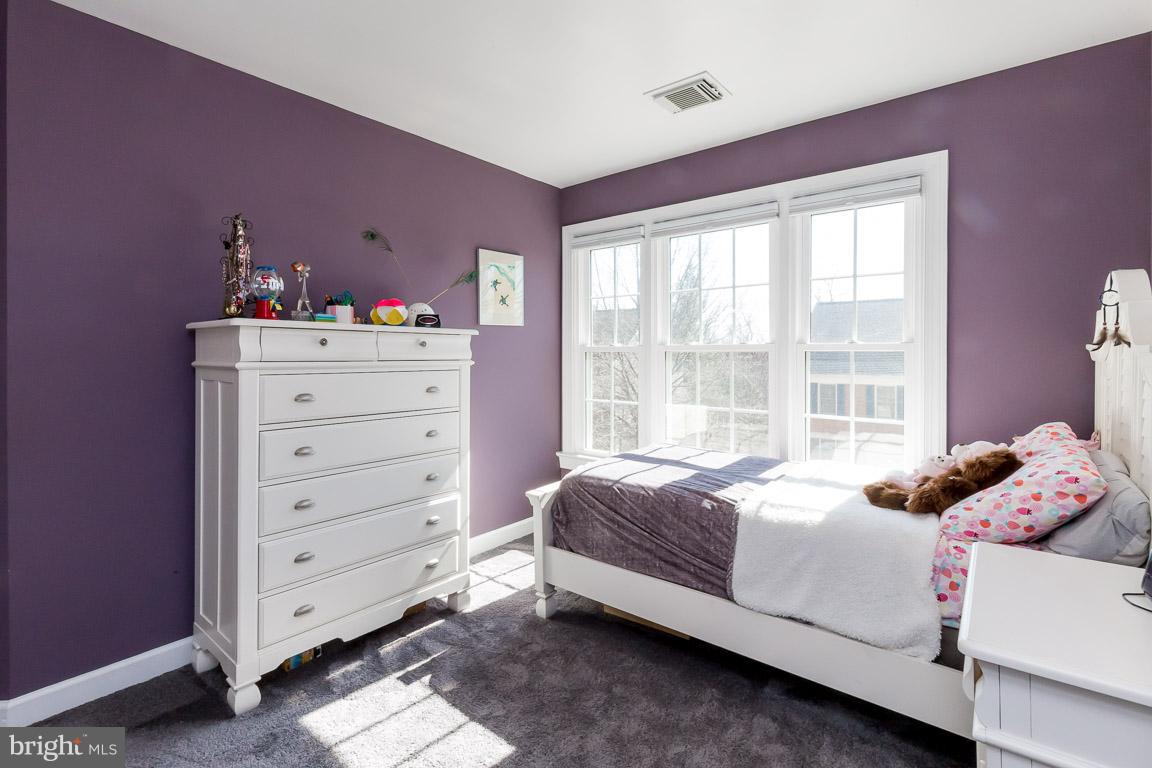 HUNTLEY MEADOWS - Residential