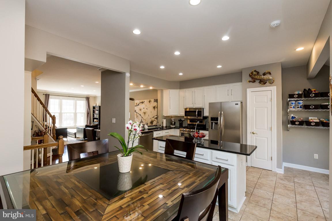 HUNTLEY MEADOWS - Residential