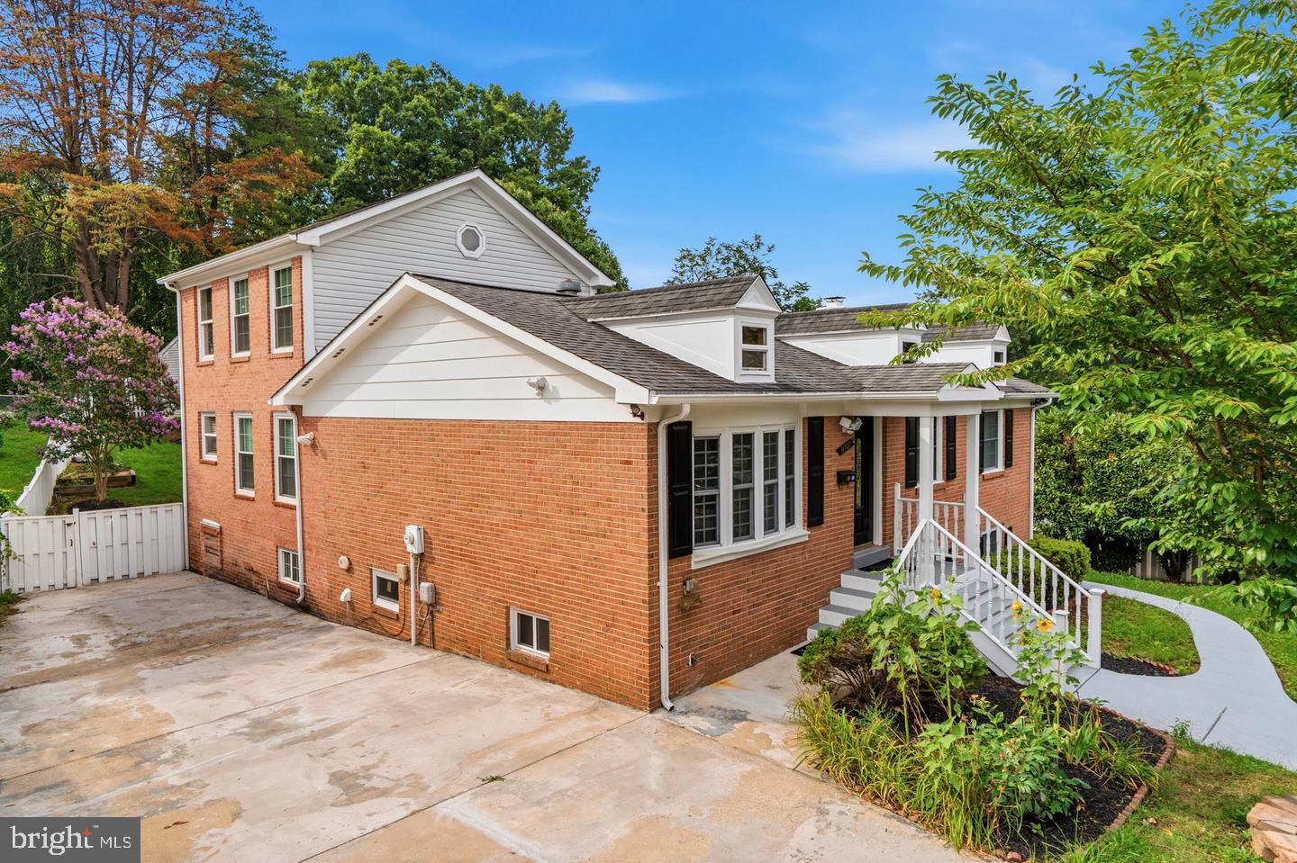 14707 DUNBAR LANE