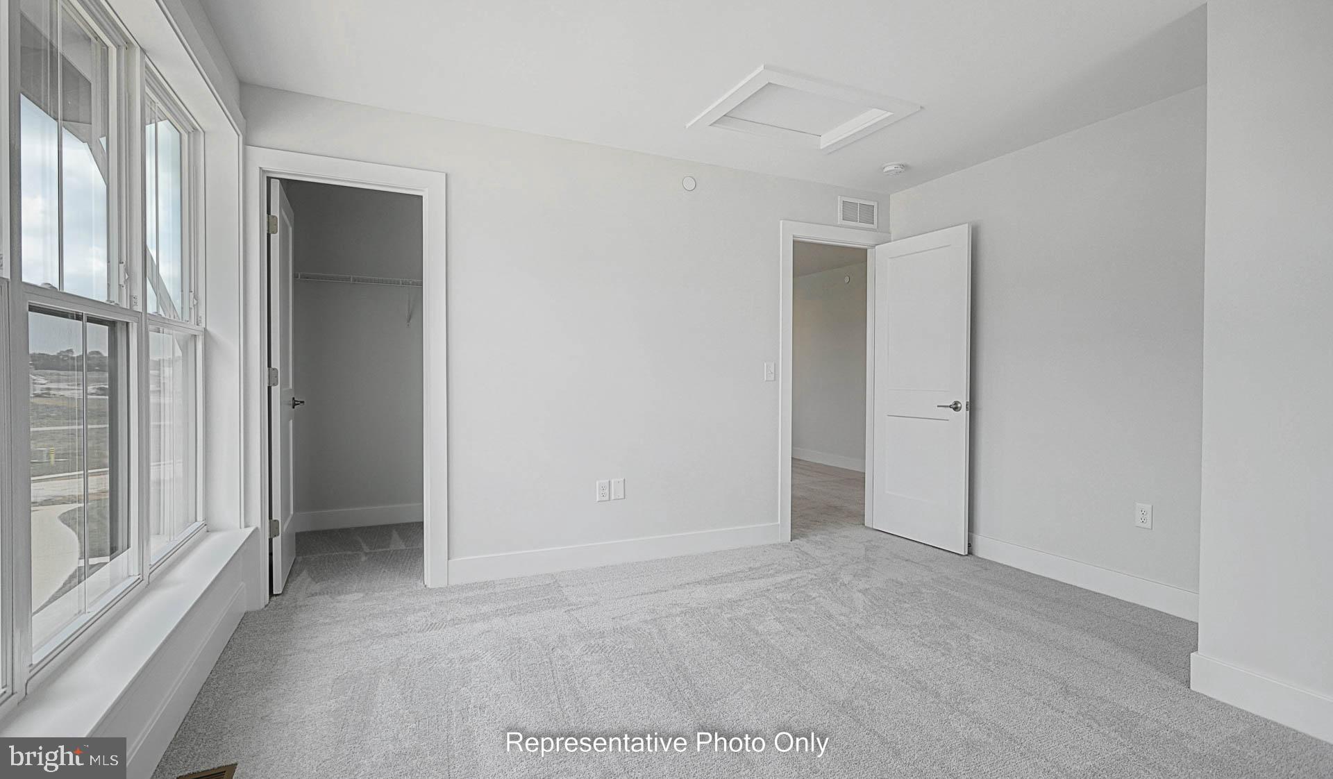 MADISON COURT - Residential