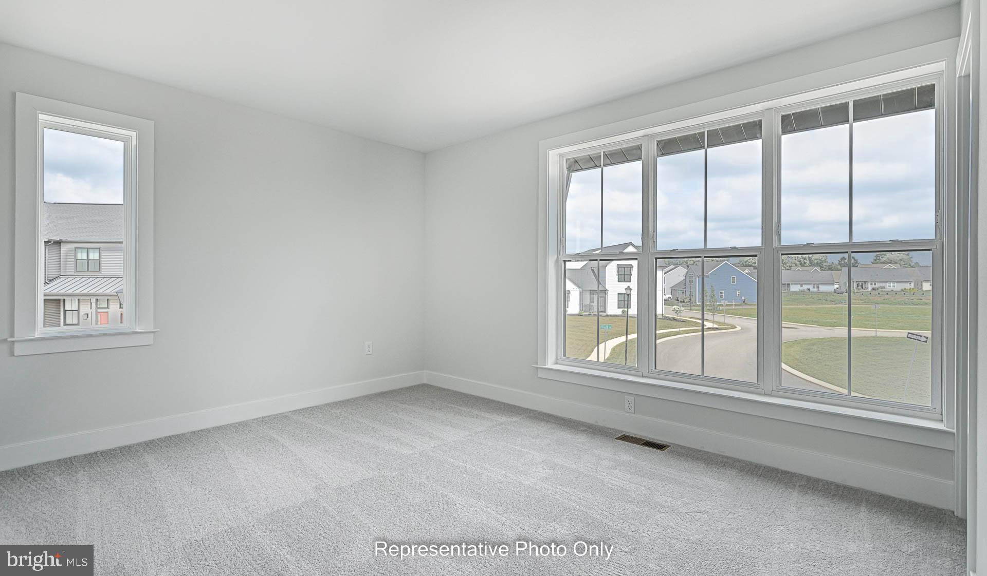 MADISON COURT - Residential