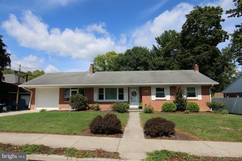 Homes For Sale - 321 E Walnut Street<br/> PALMYRA, PA 17078