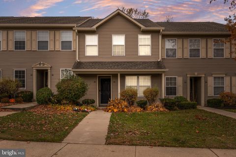 Condo For Sale - 34 Foxglove Drive<br/> DELRAN, NJ 08075
