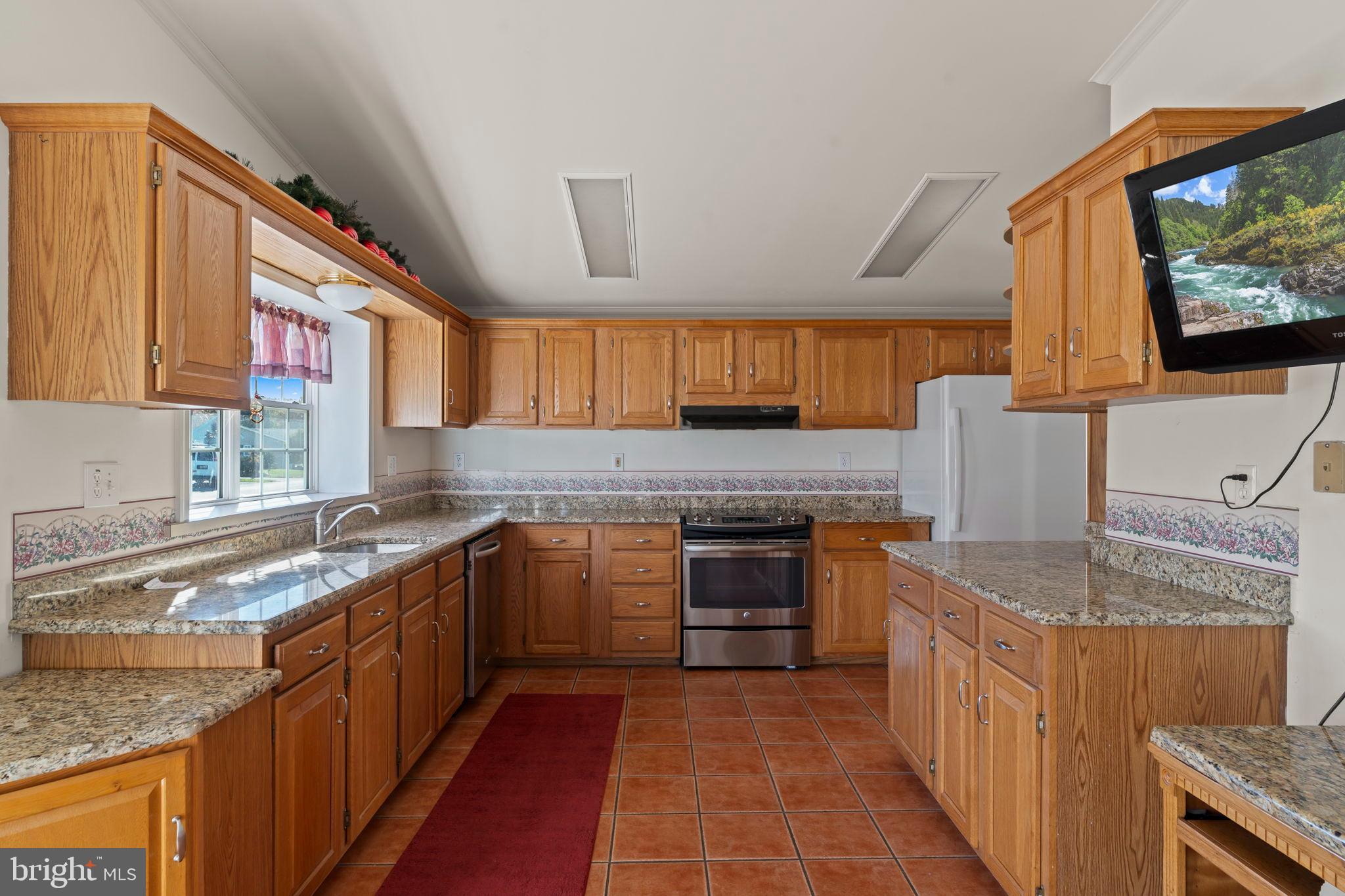 BUCKINGHAM SPRINGS - Residential