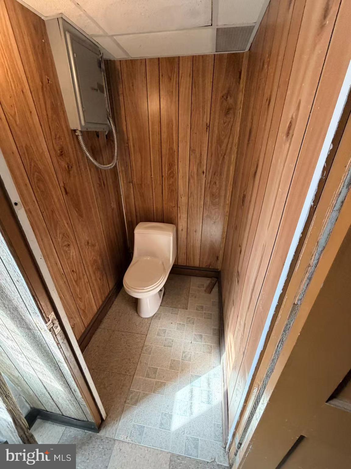 PHILADELPHIA (NORTHEAST) - Residential