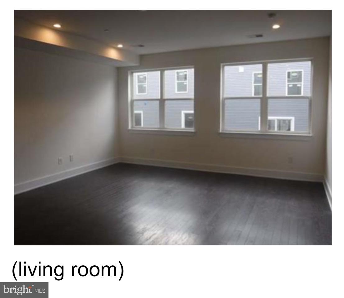 POINT BREEZE - Residential Lease