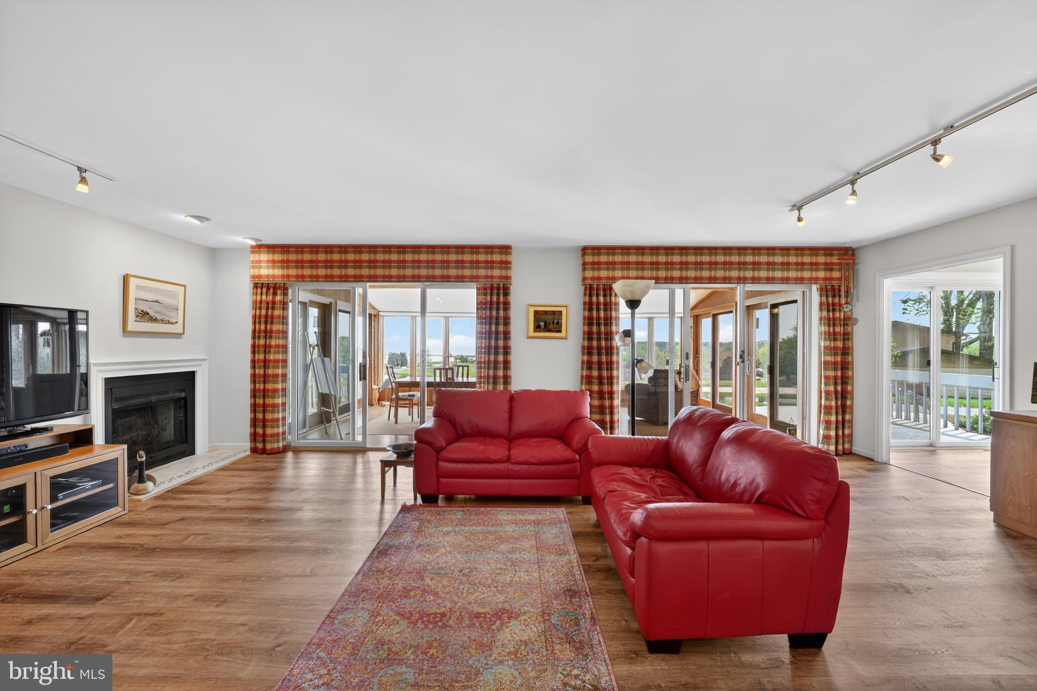 CHESAPEAKE OVERLOOK - Residential