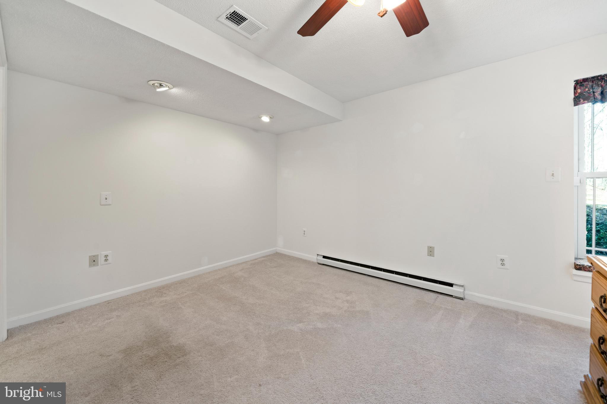 MEADOW OAKS - Residential