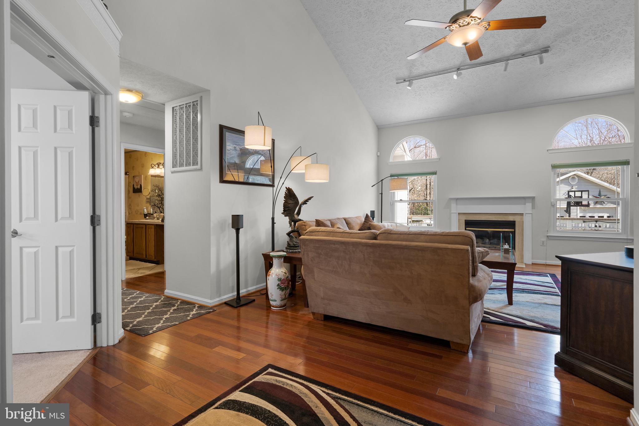 MEADOW OAKS - Residential