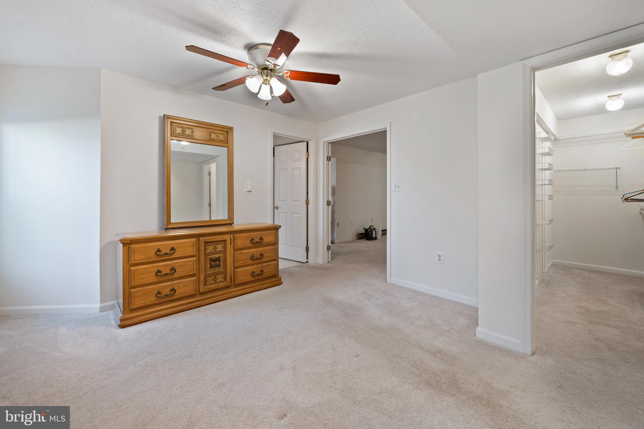 MEADOW OAKS - Residential