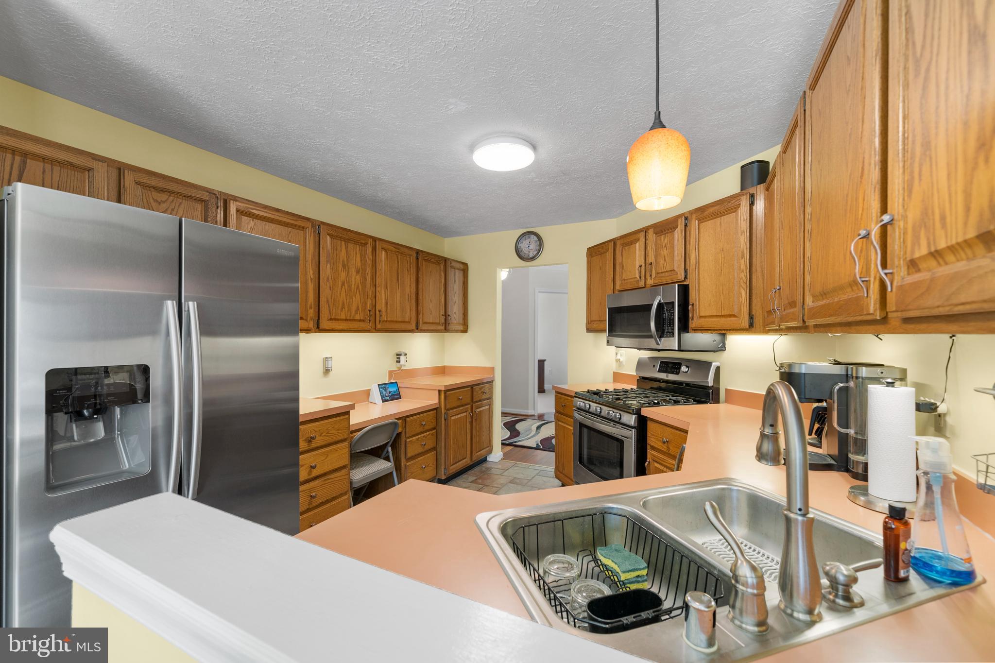 MEADOW OAKS - Residential