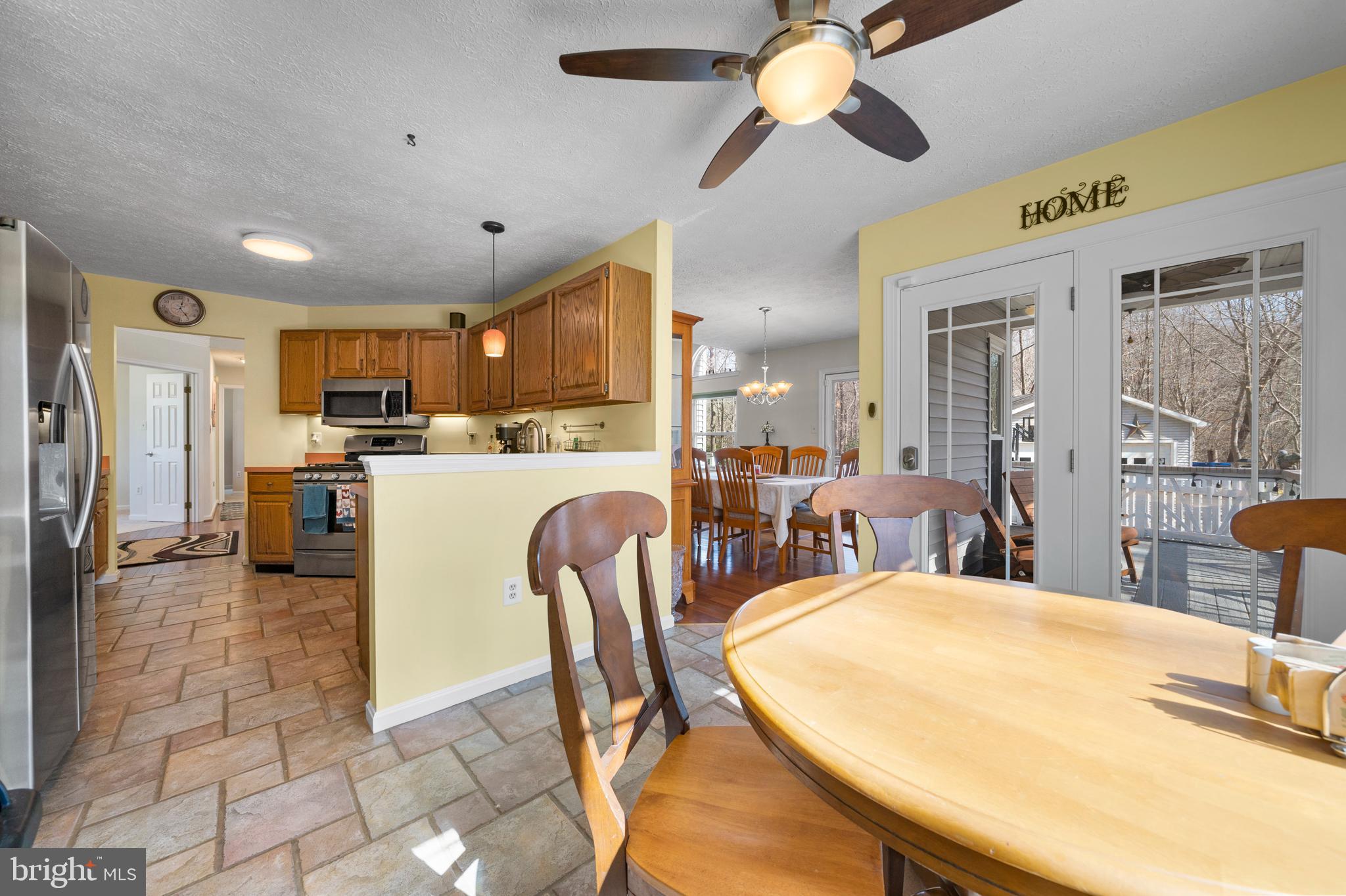 MEADOW OAKS - Residential