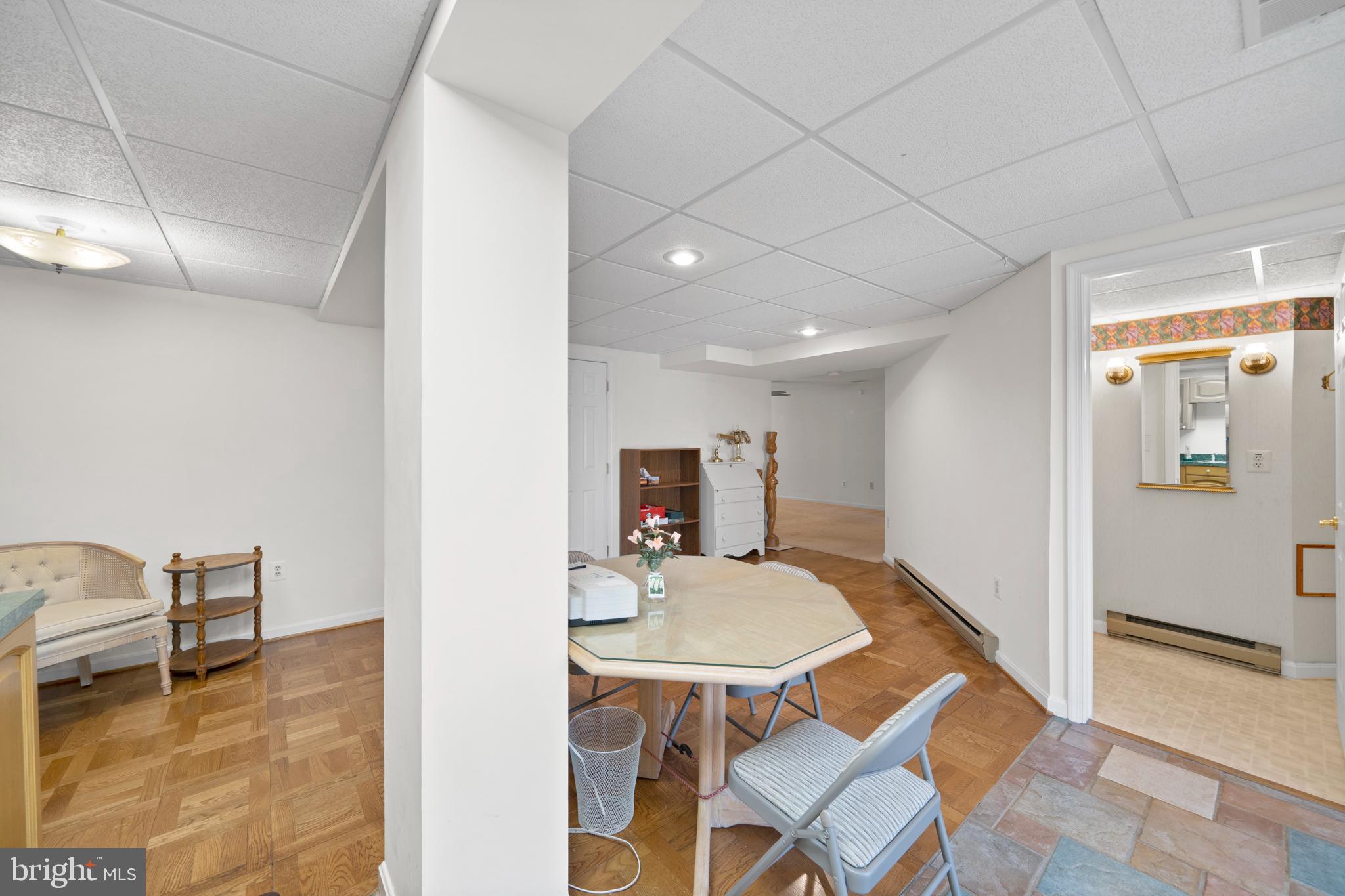 MEADOW OAKS - Residential