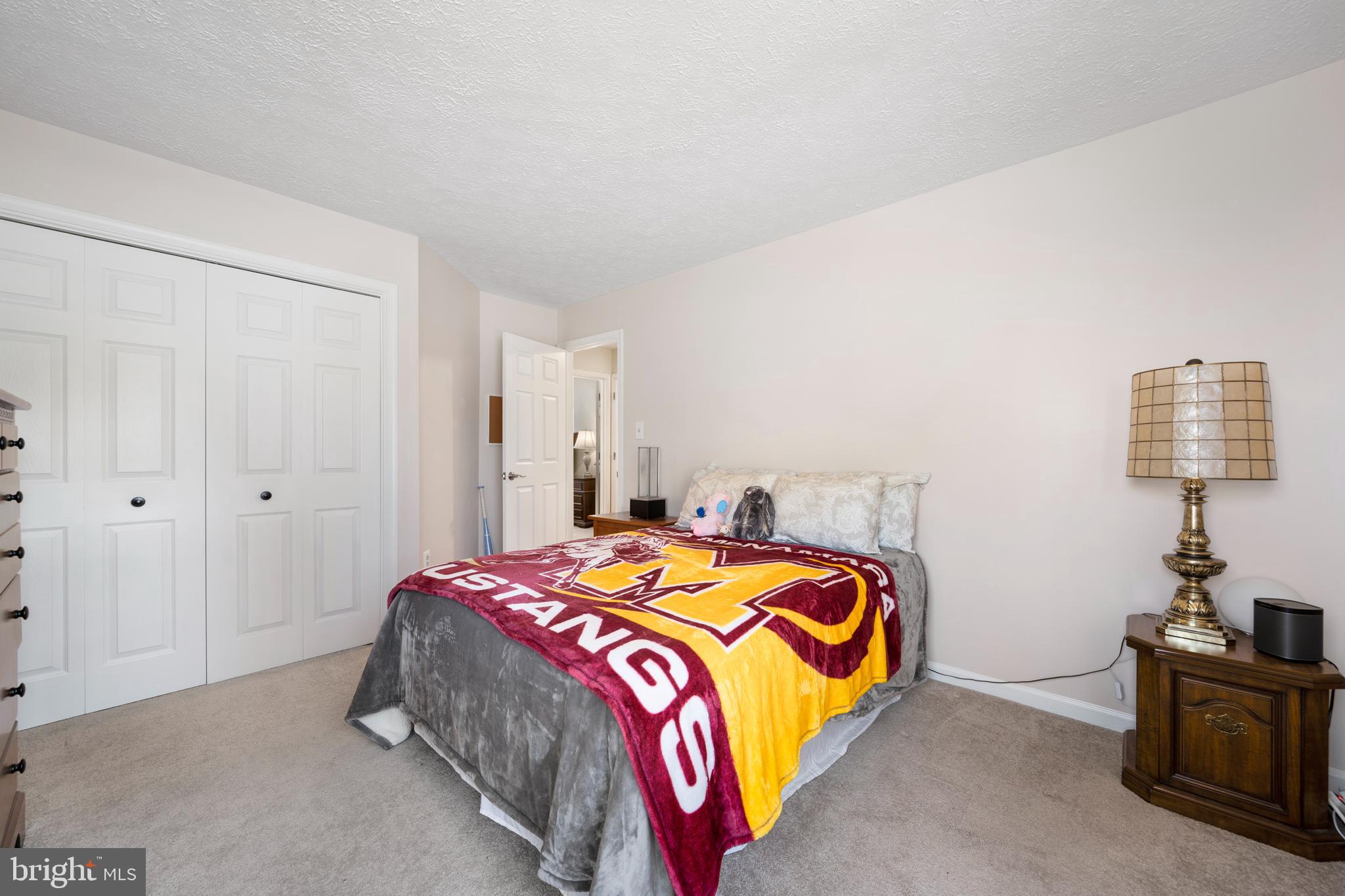 MEADOW OAKS - Residential