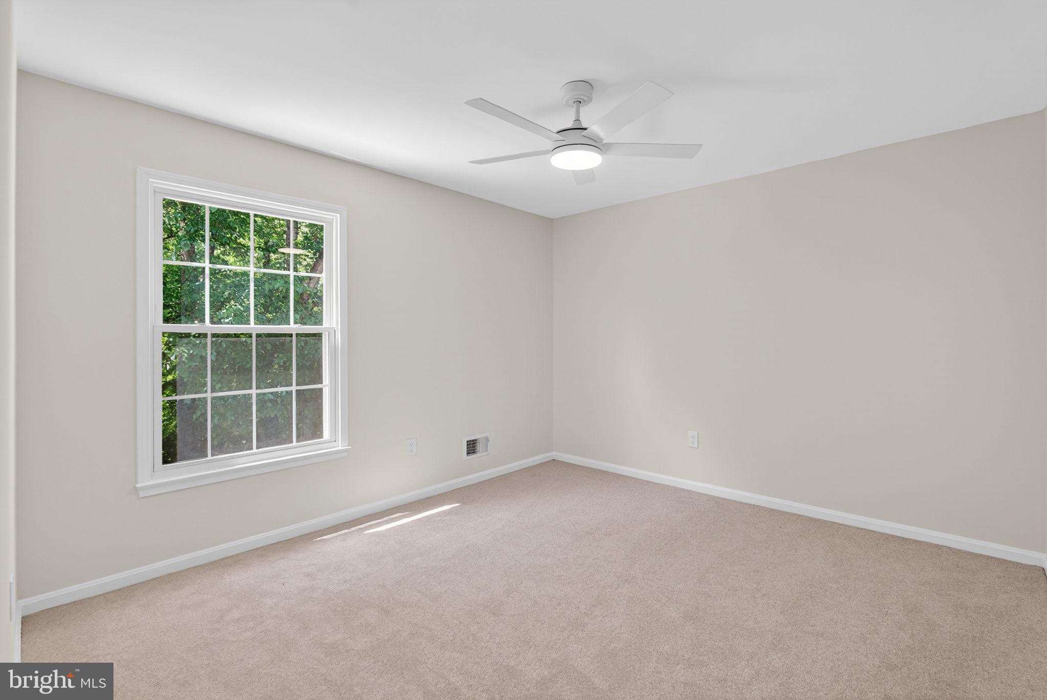 CANTERBURY WOODS - Residential