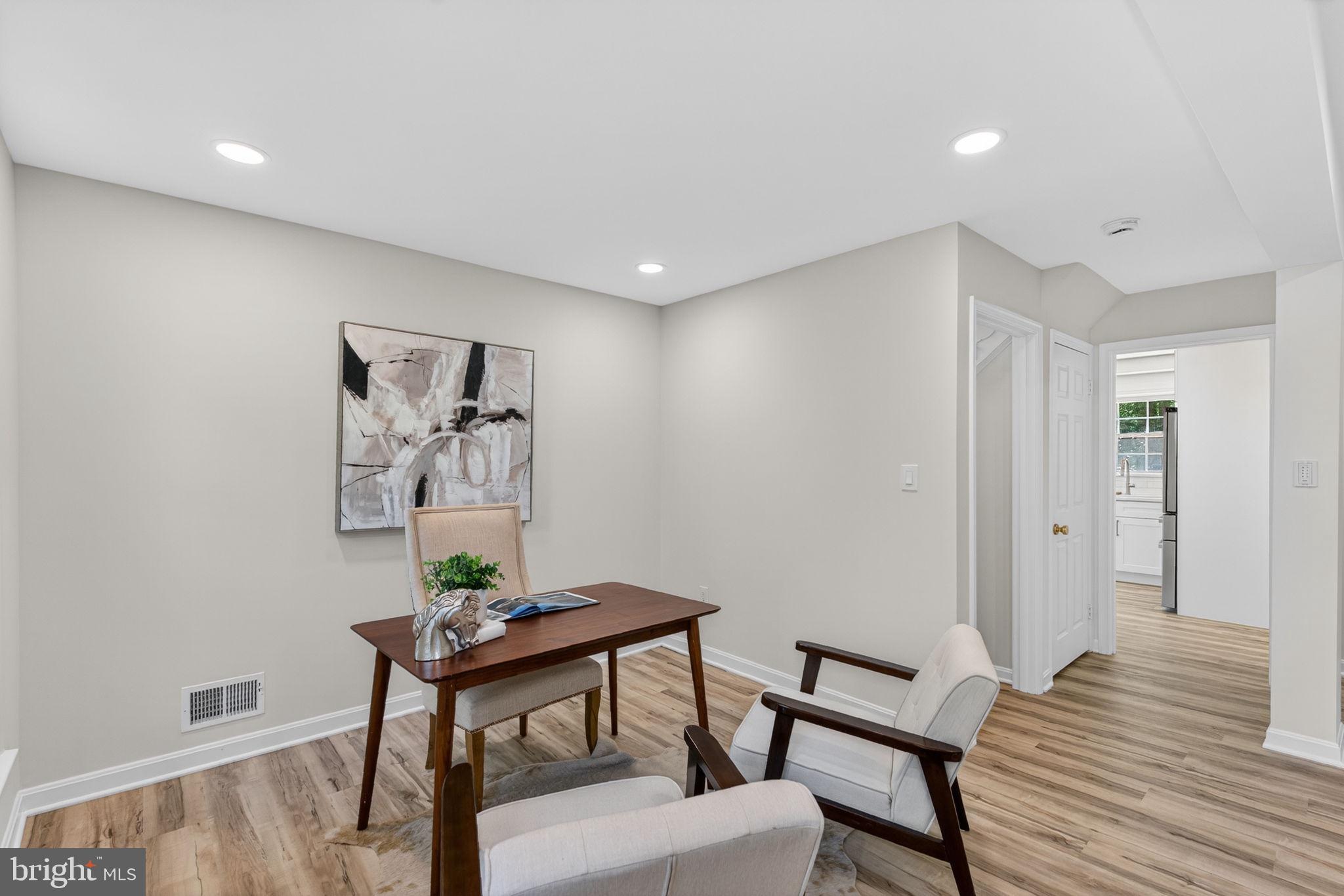 CANTERBURY WOODS - Residential