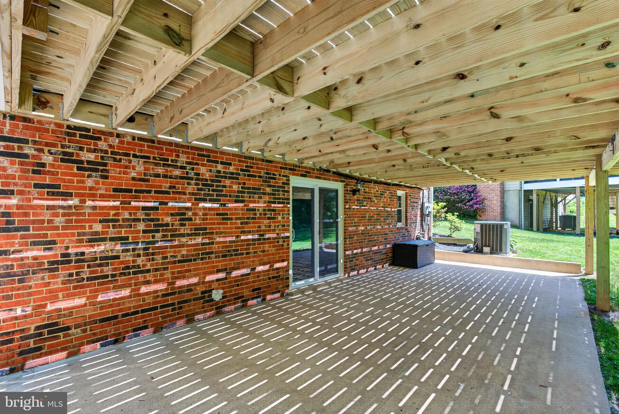 CANTERBURY WOODS - Residential