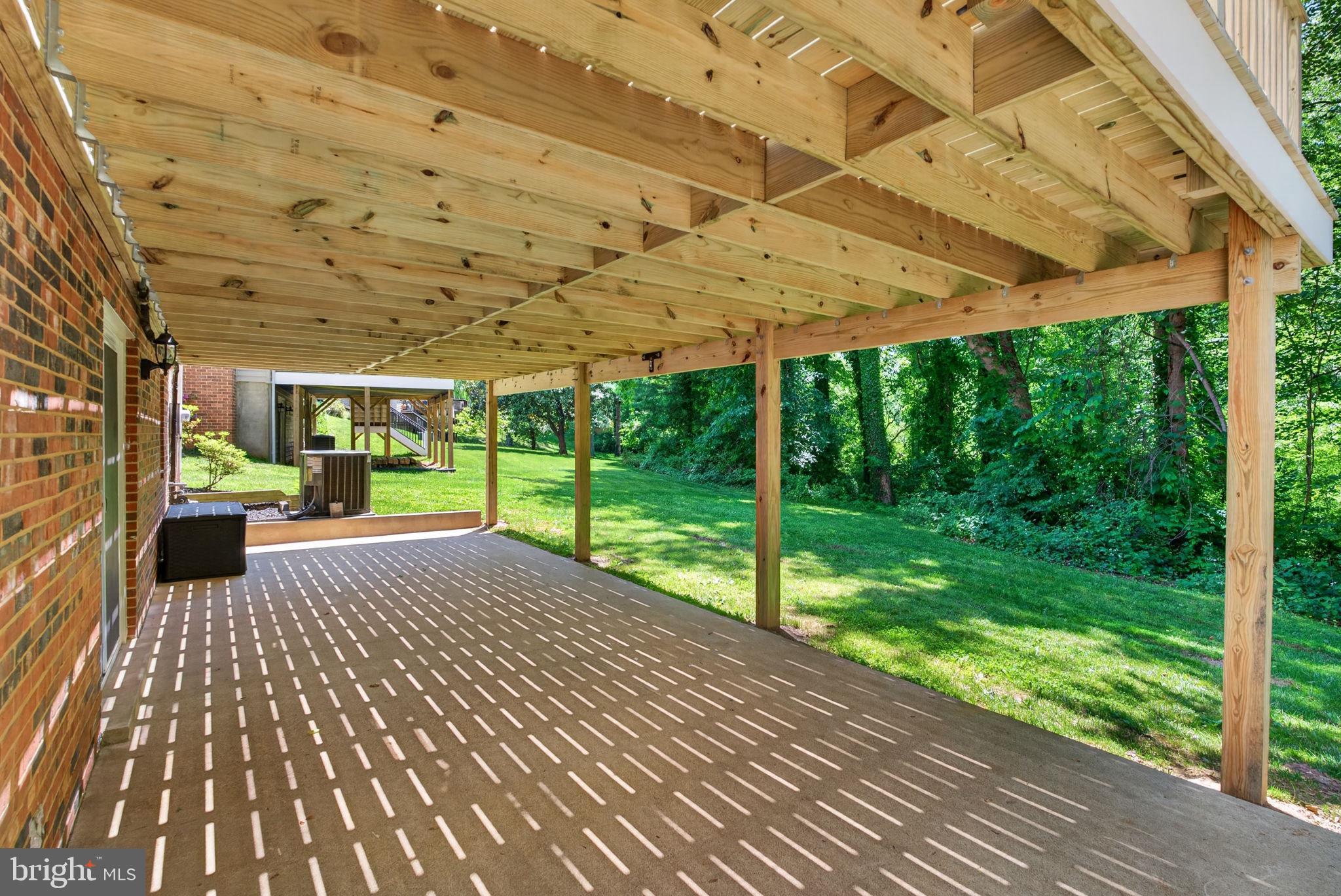 CANTERBURY WOODS - Residential