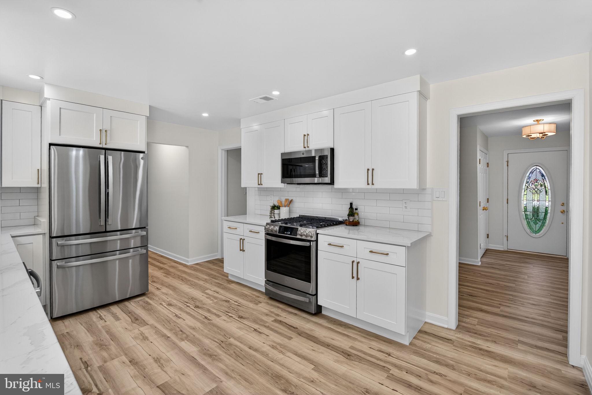 CANTERBURY WOODS - Residential