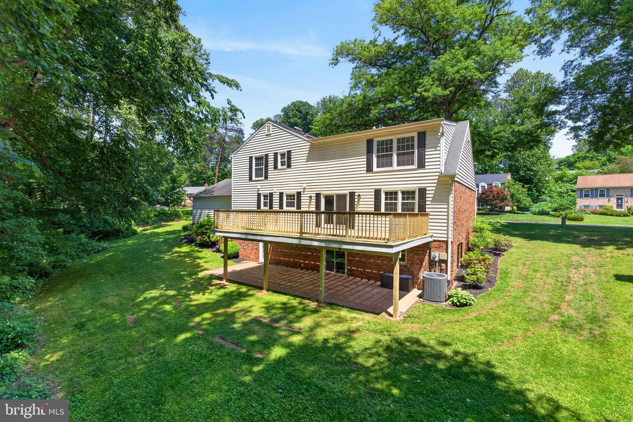 CANTERBURY WOODS - Residential