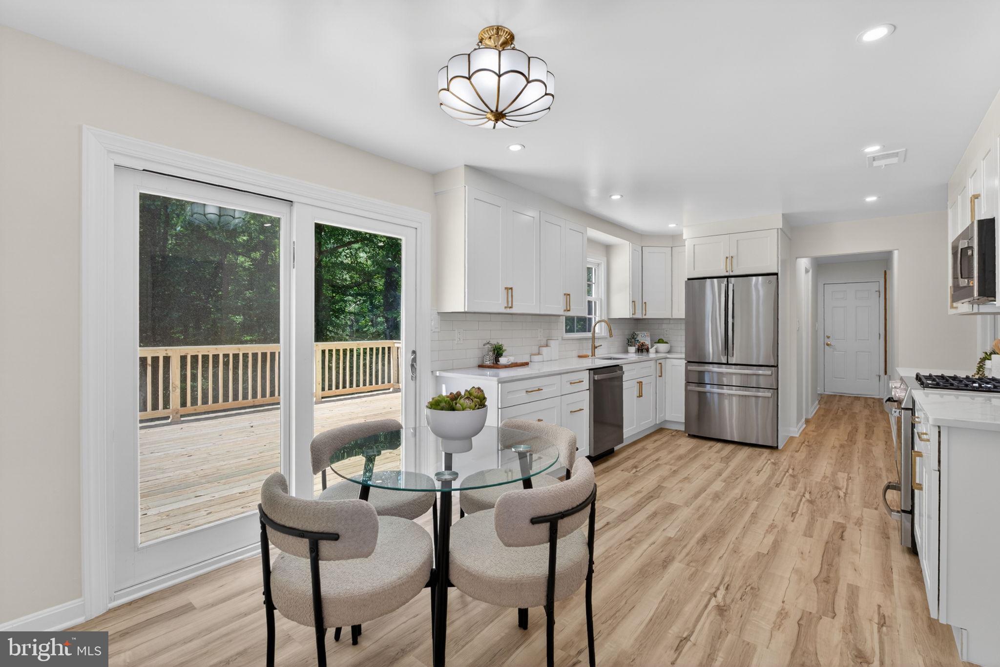 CANTERBURY WOODS - Residential