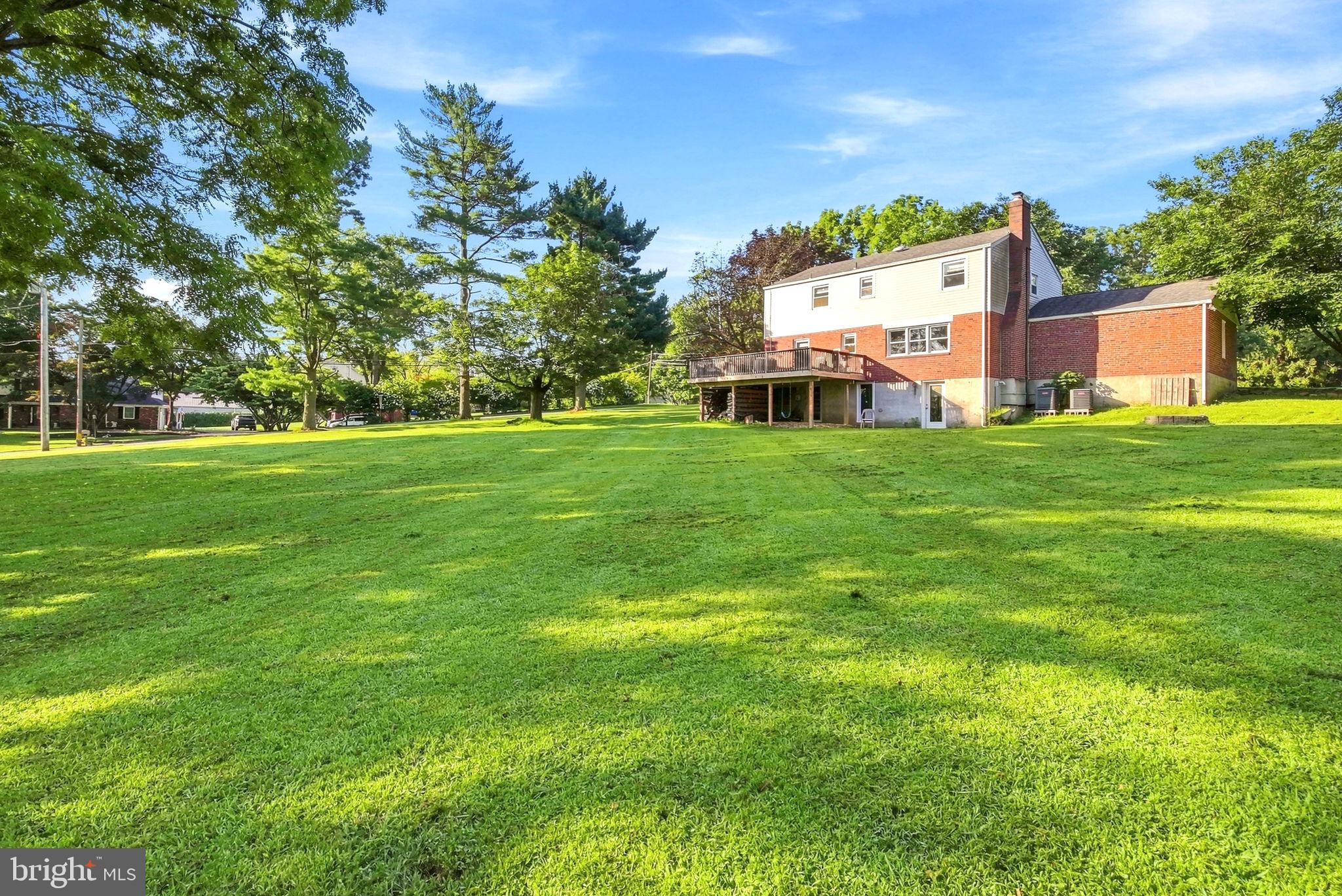 161 SCHOOLHOUSE LANE
