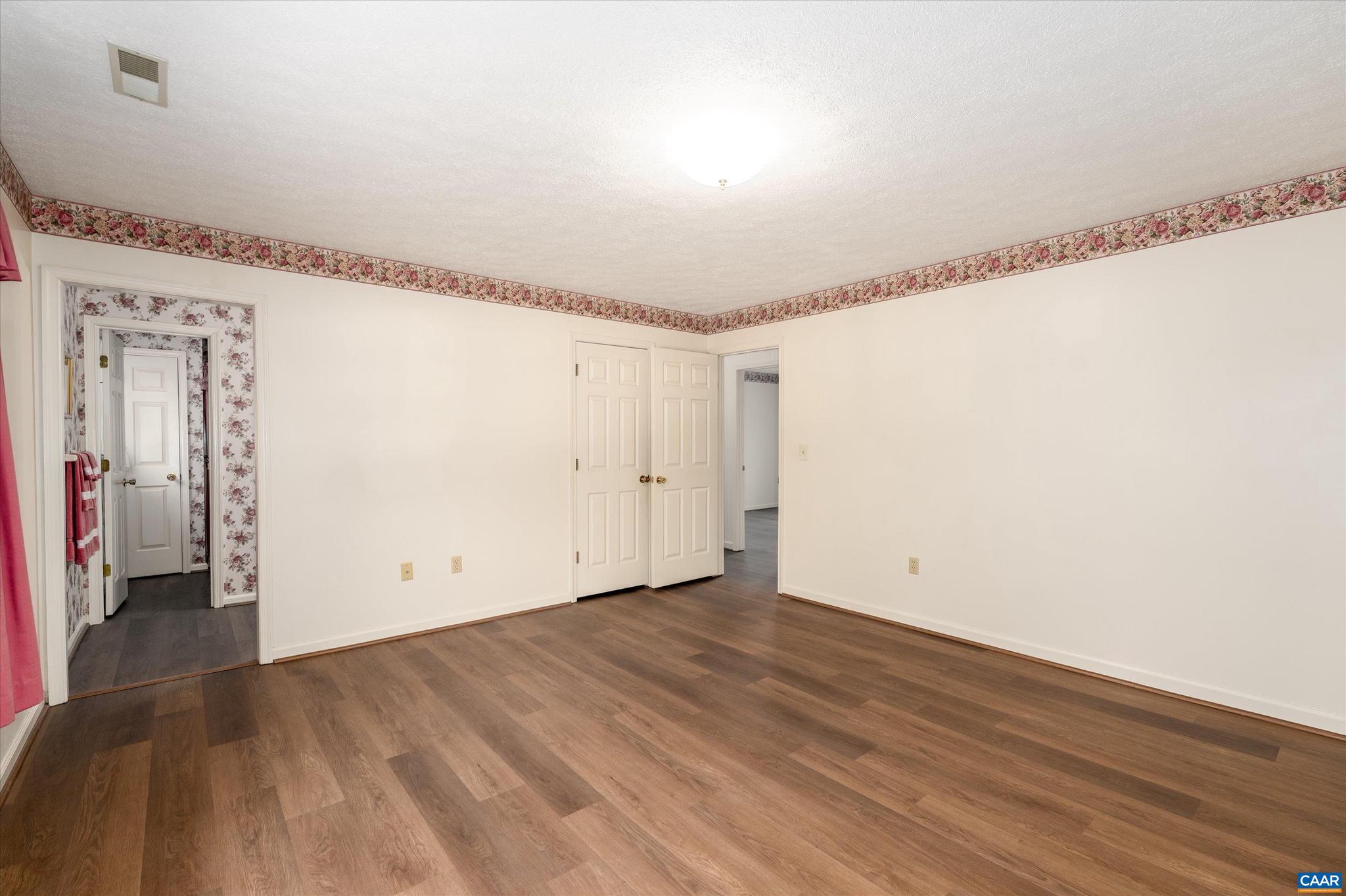 RIDGEVIEW ACRES - Residential