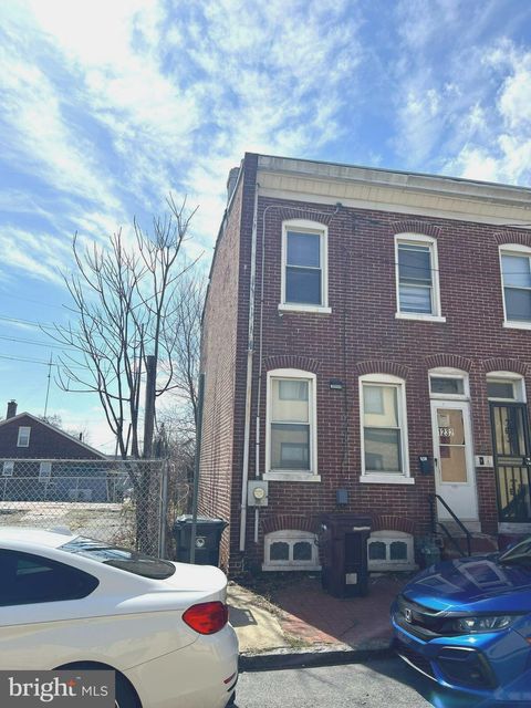 Townhouse For Sale - 1232 Pearl Street<br/> WILMINGTON, DE 19801