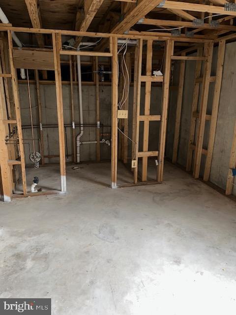 HUNTSMAN CONDO - Residential