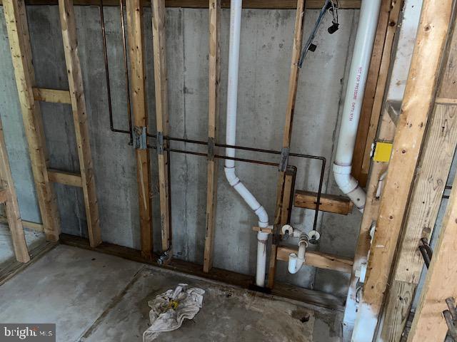 HUNTSMAN CONDO - Residential