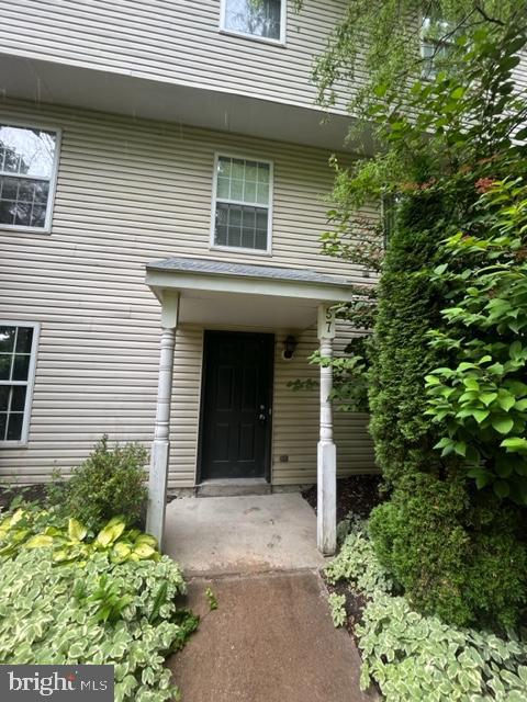 HUNTSMAN CONDO - Residential