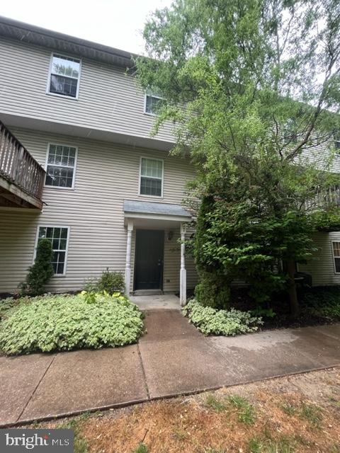 HUNTSMAN CONDO - Residential