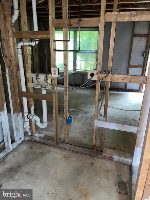 HUNTSMAN CONDO - Residential