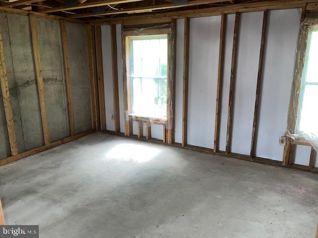 HUNTSMAN CONDO - Residential