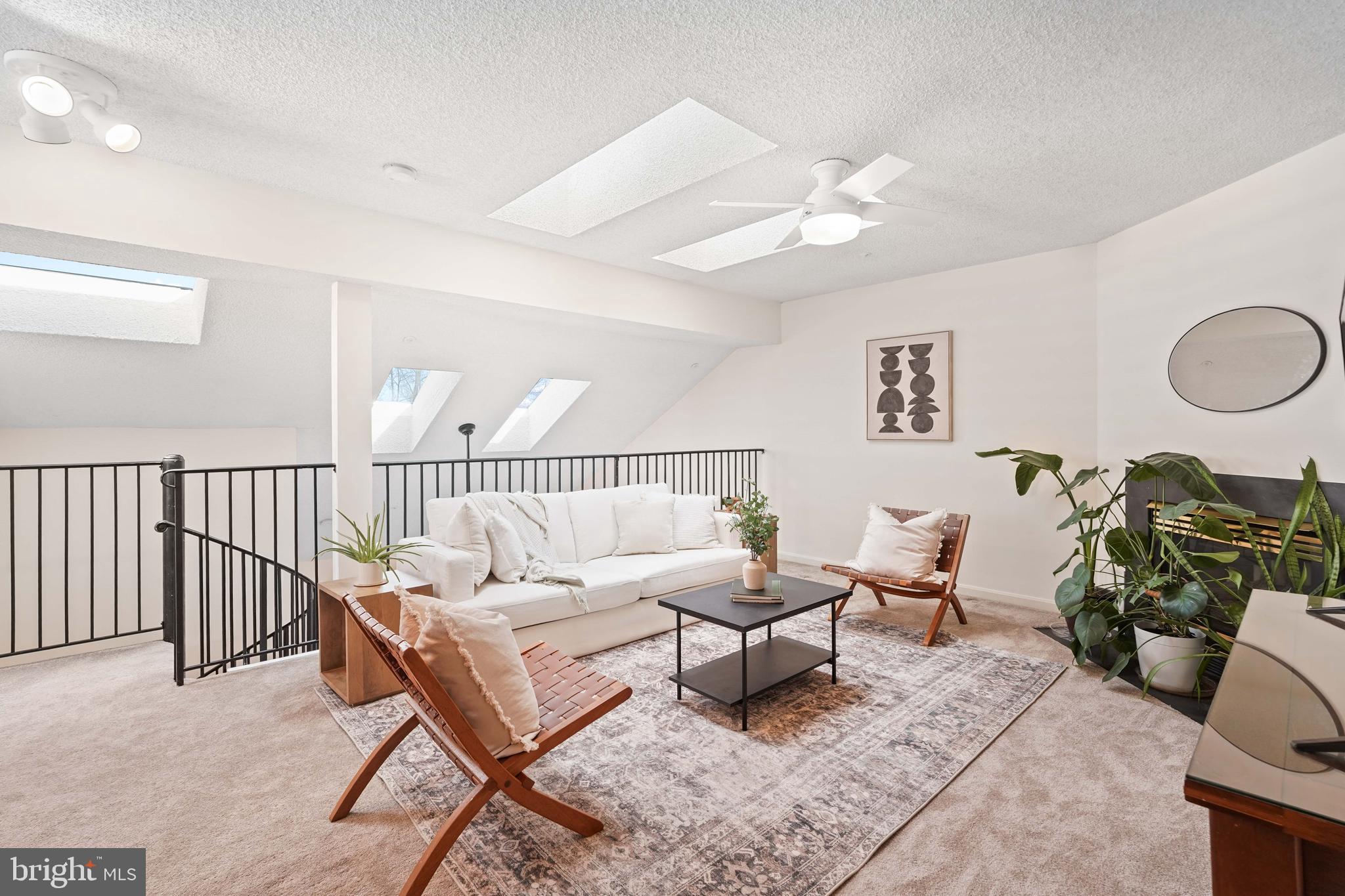 CHURCHILL VIEW - Residential