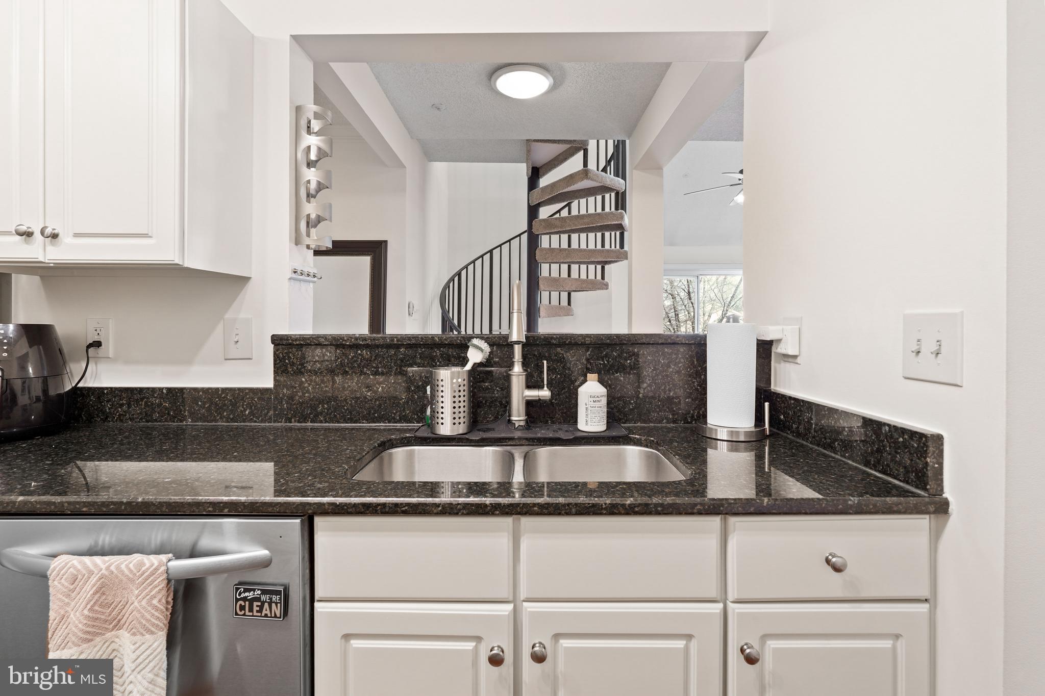 CHURCHILL VIEW - Residential