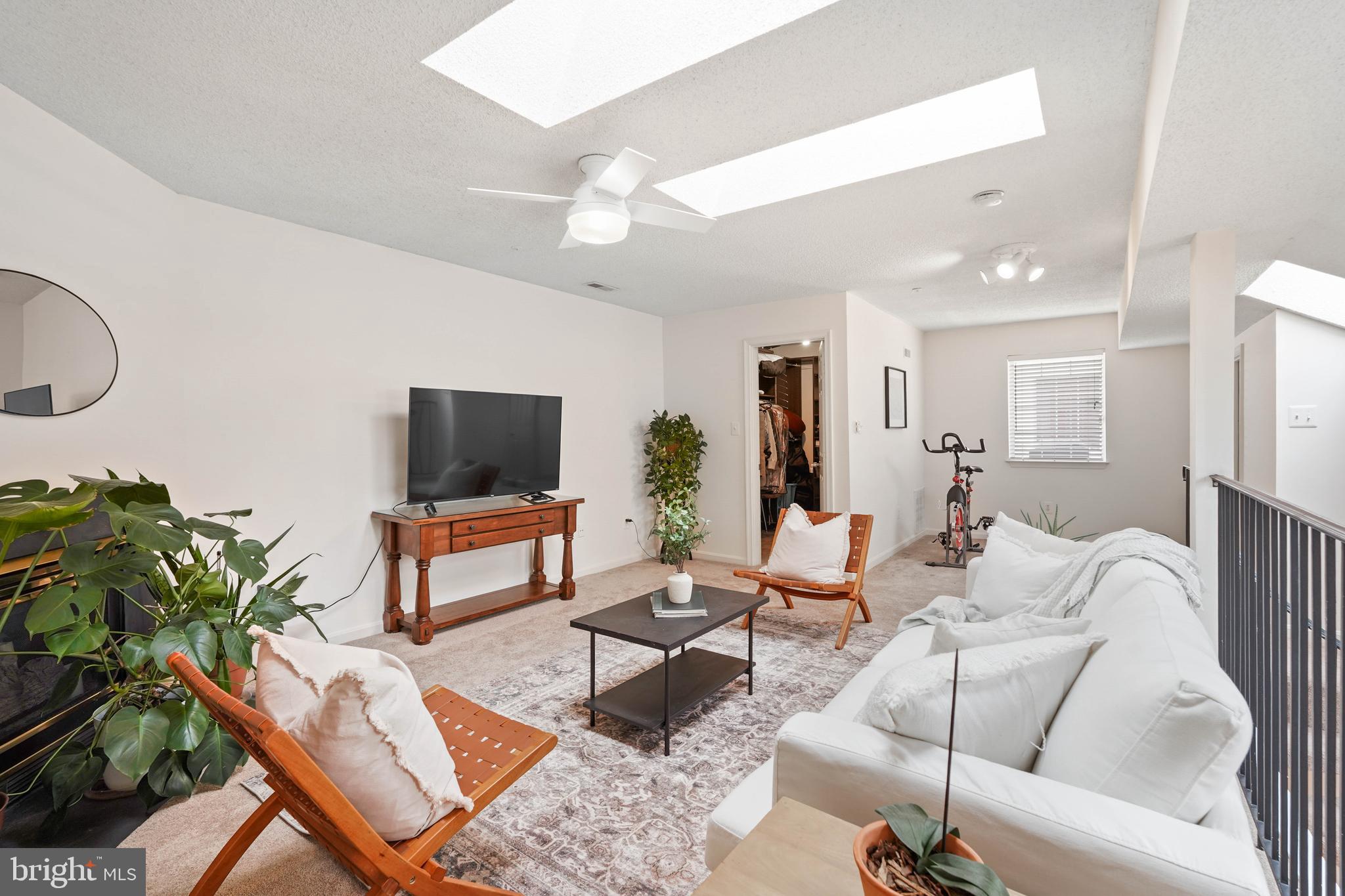 CHURCHILL VIEW - Residential