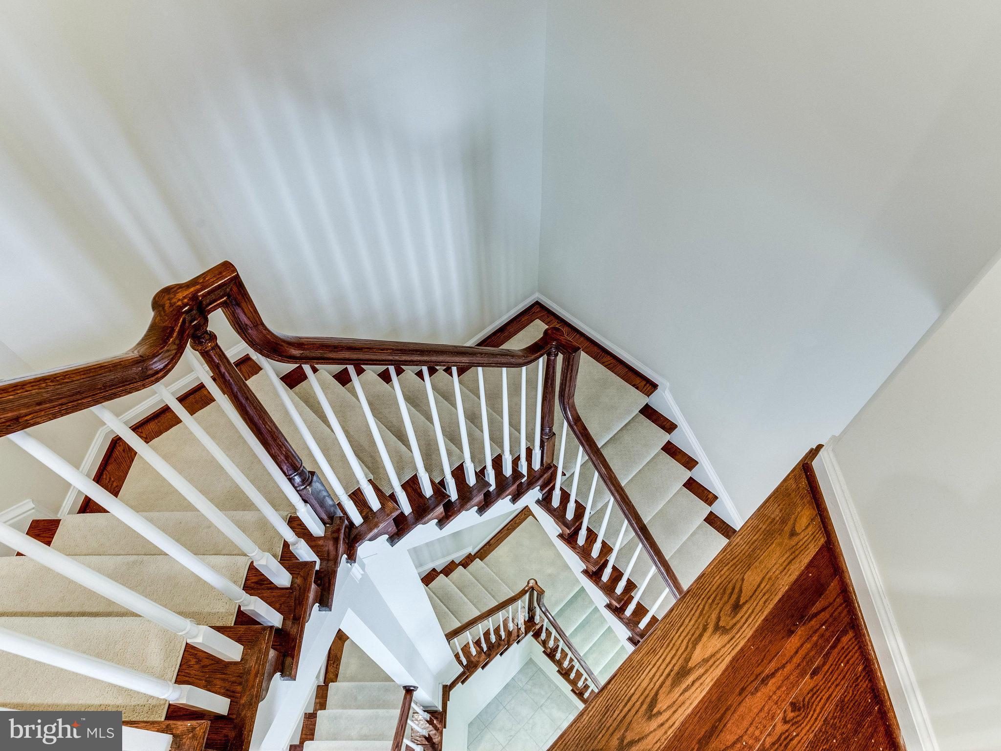 CHARLESTON SQUARE TOWNHM - Residential