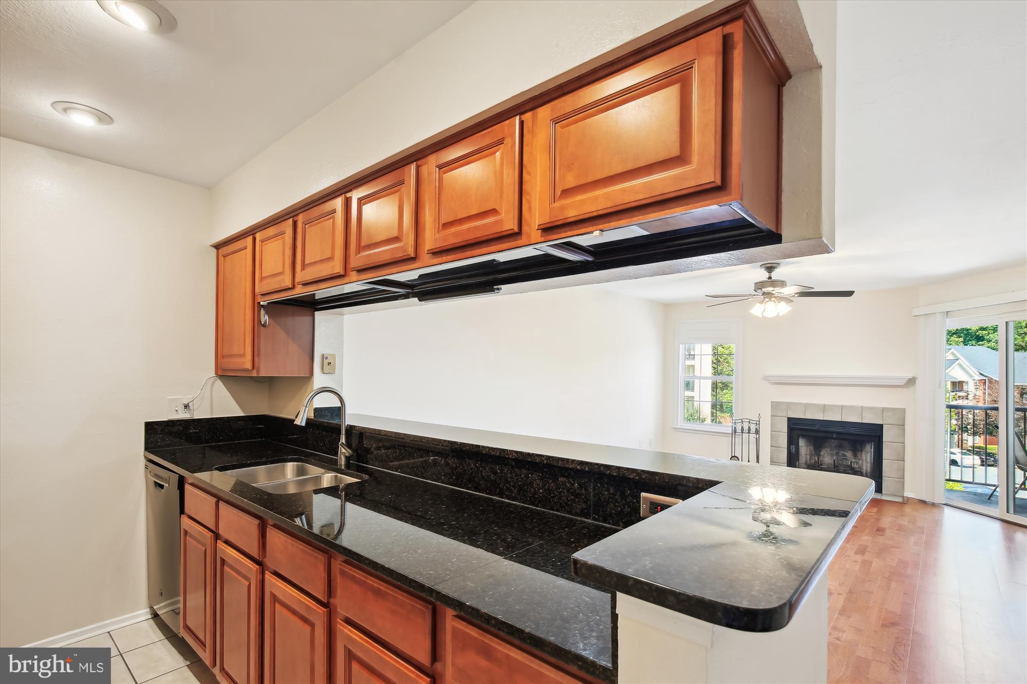 POINTE AT PARK CENTER - Residential Lease