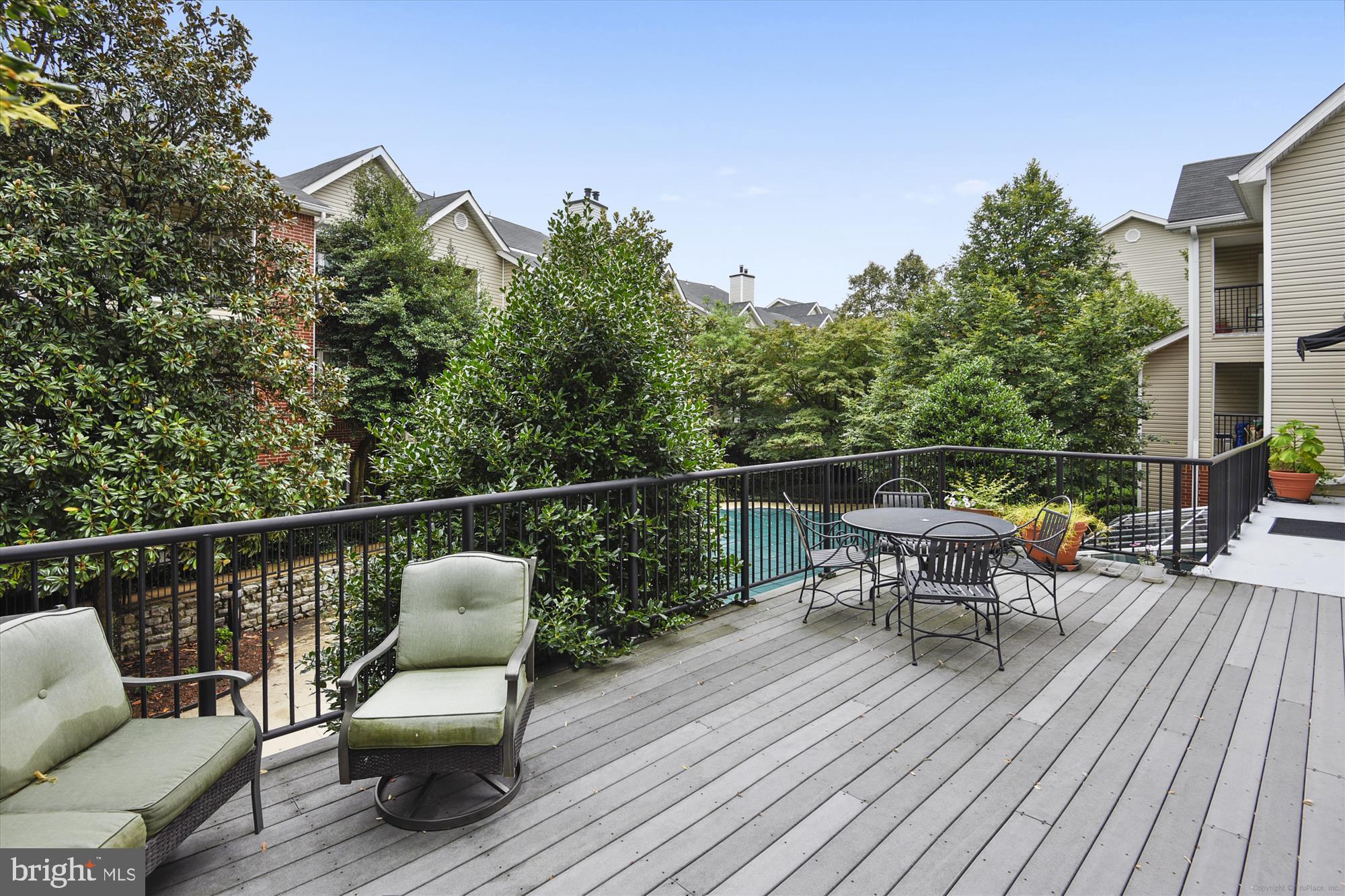 POINTE AT PARK CENTER - Residential Lease